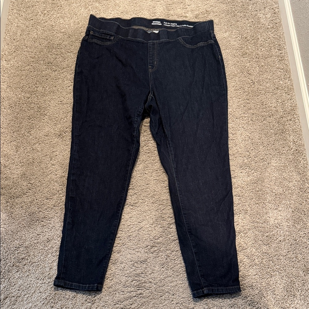 Amazon Essentials Women's Ankle Jeans — 22W